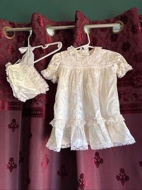Vintage Lace Trim Beaded Ivory Baby Baptismal Flower Girl Dress 0-6 months